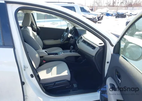 2019 Honda Hr-V Lx z USA, uszkodzony, nr VIN 3CZRU6H39KM701806